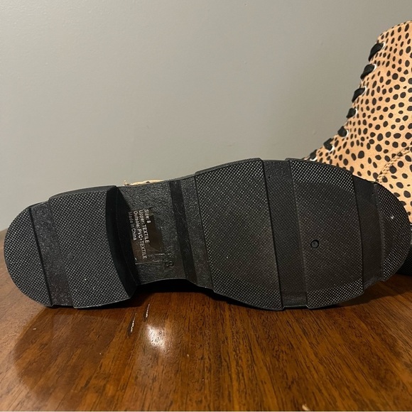 OLIVIA MILLER leopard print combat boots. New condition. Women’s size 8 - Picture 7 of 10